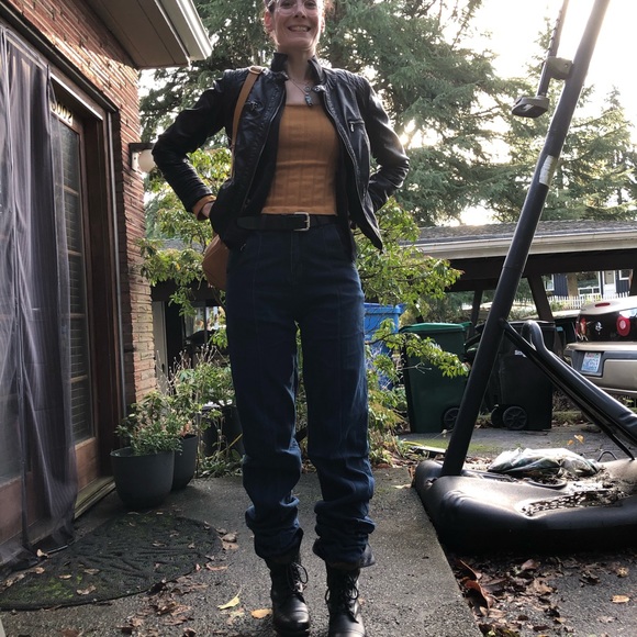 curatedbyKayy, that's me! - Picture 8 of 8